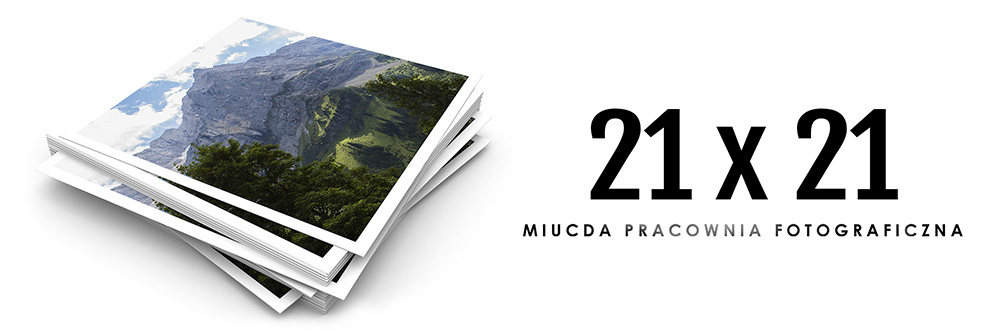 Odbitki 21x21 Kwadratowe wydruki Instafoto zdjęć na papierze fotograficznym Odbitki 21x21 Kwadratowe wydruki Instafoto zdjęć na papierze fotograficznym